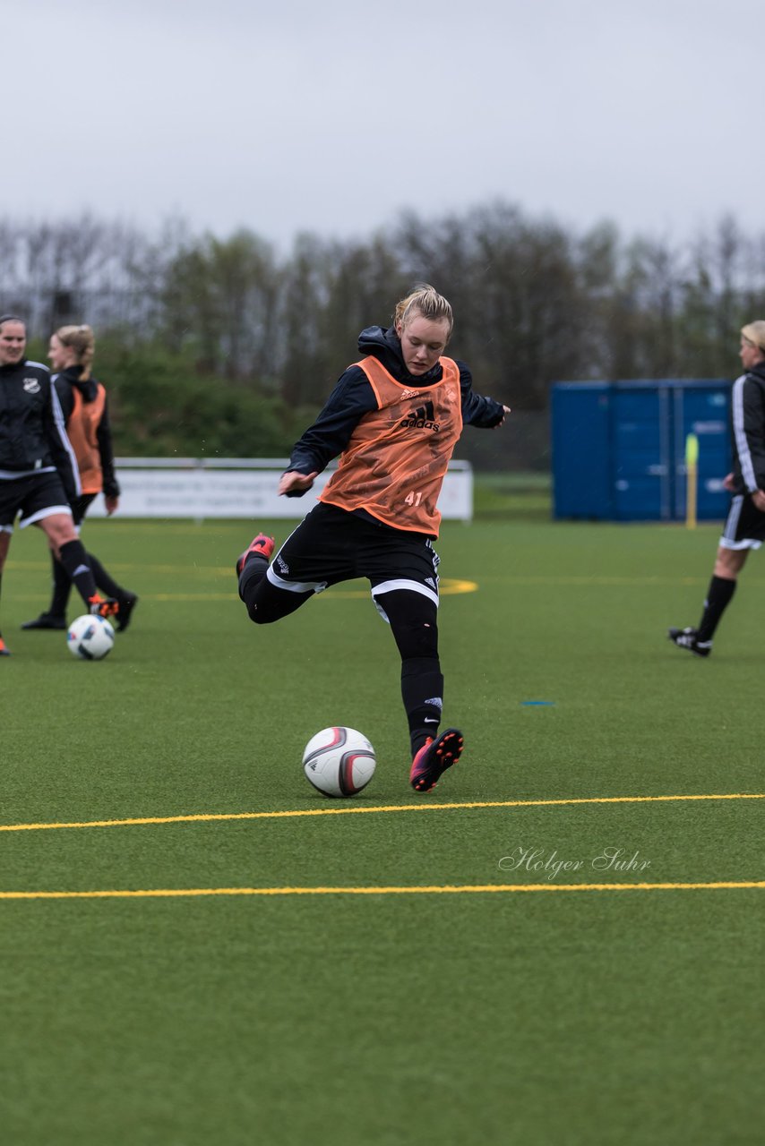 Bild 108 - Frauen Union Tornesch - Victoria : Ergebnis: 4:2